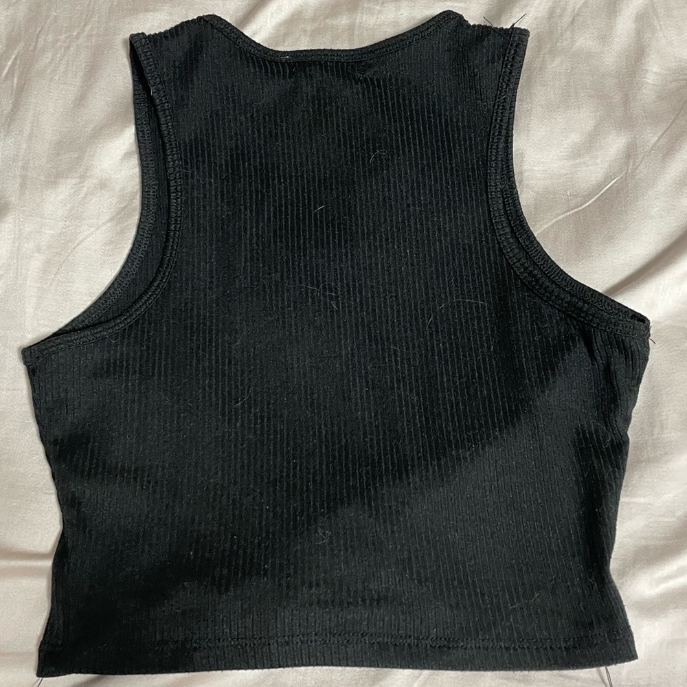 plain black ribbed & cropped tank